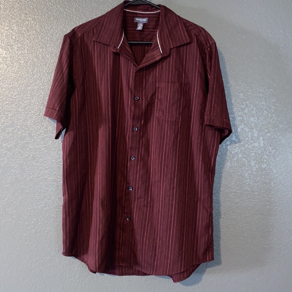✨5 for $25 ✨ Mens Van Heusen air top